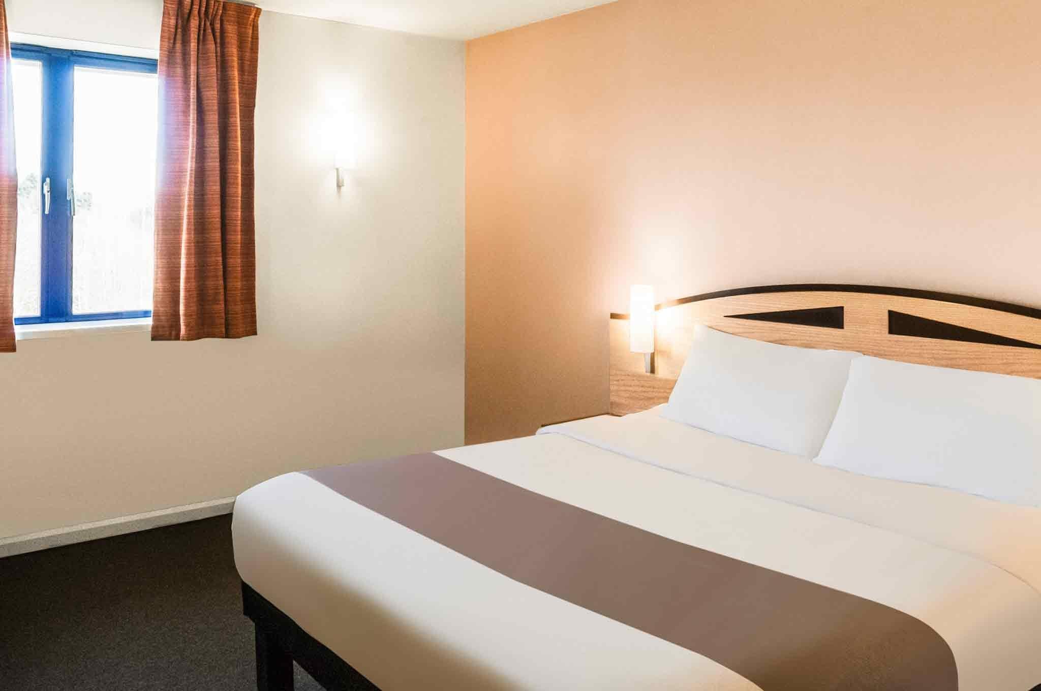 Hotel Ibis Wellingborough Extérieur photo